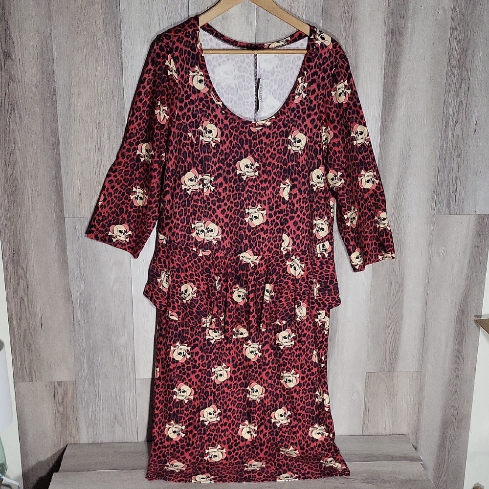 Torrid Womens 2 (2X) Peplum Dress Cheetah Skulls 3/4 Sleeves Red Casual Plus NEW